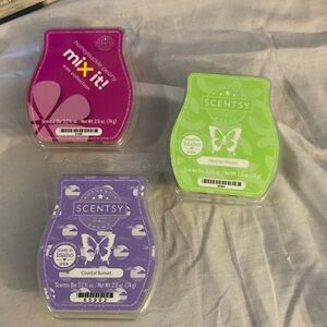 Scentsy wax collection set of 3